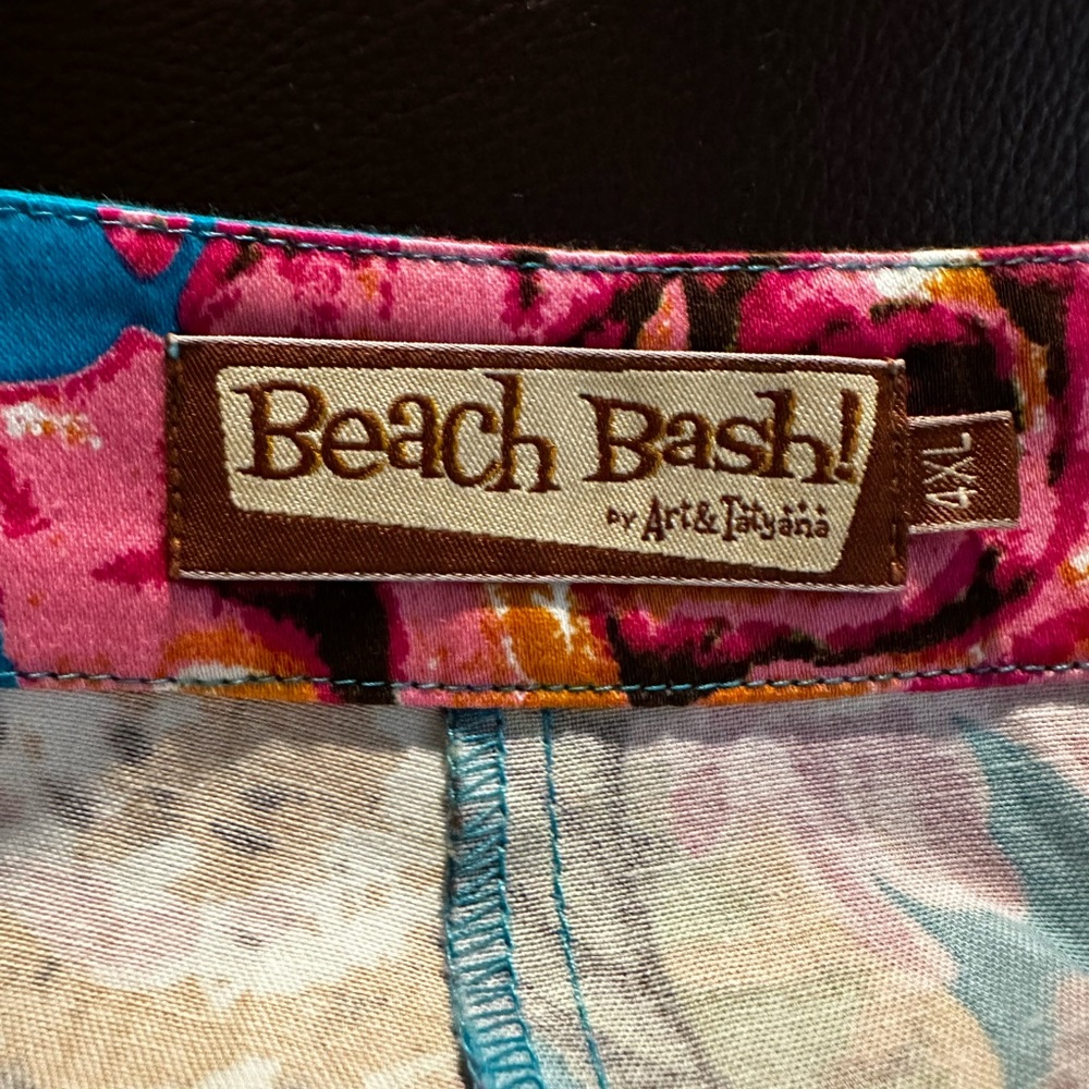 Pinup/ vintage inspired shorts/ beach bash by Tatyana. New with tags. - Picture 2 of 3